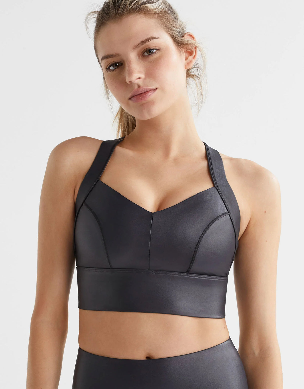 Shadow High-Shine Sports Bra in Black