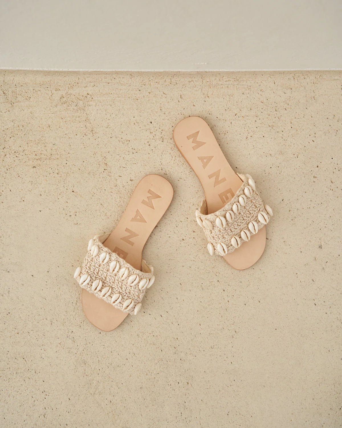 Crochet One Strap Leather Sandals Embellished With Shells Yucatán Natural