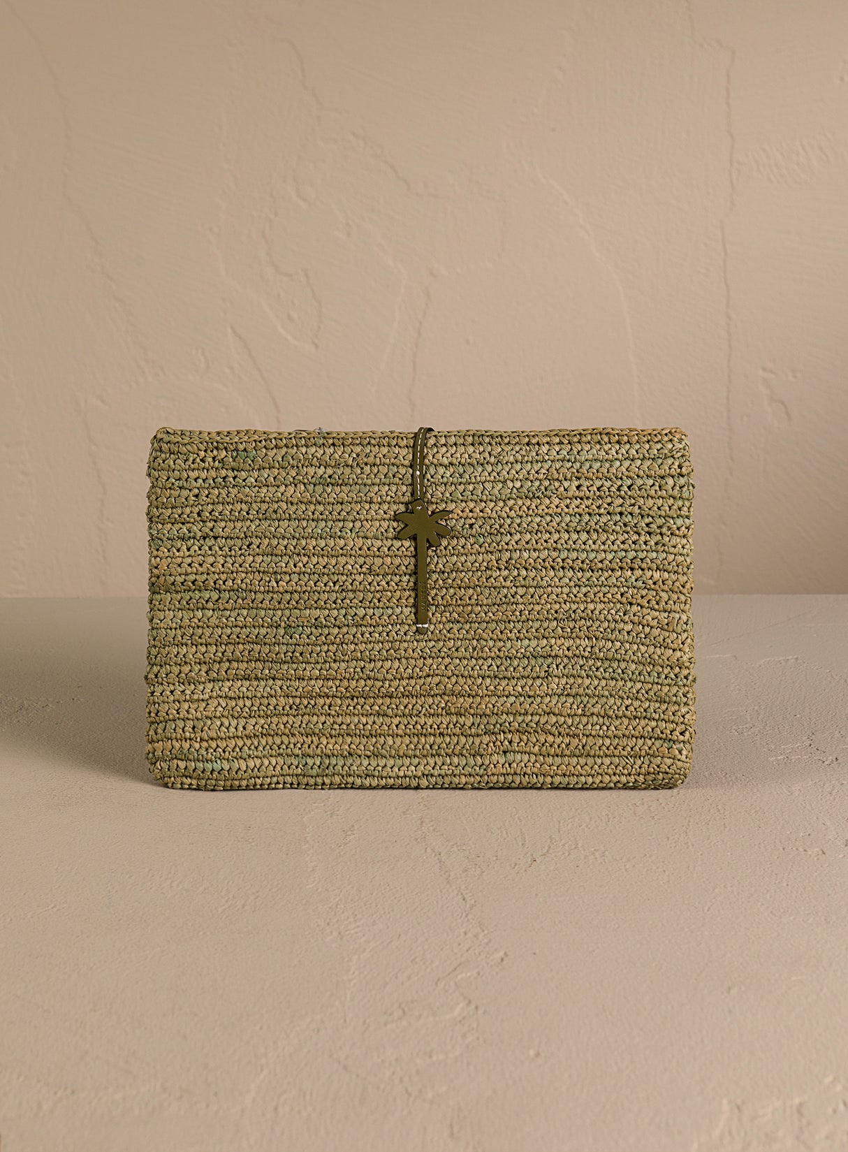Raffia Clutch Leather Palm Green