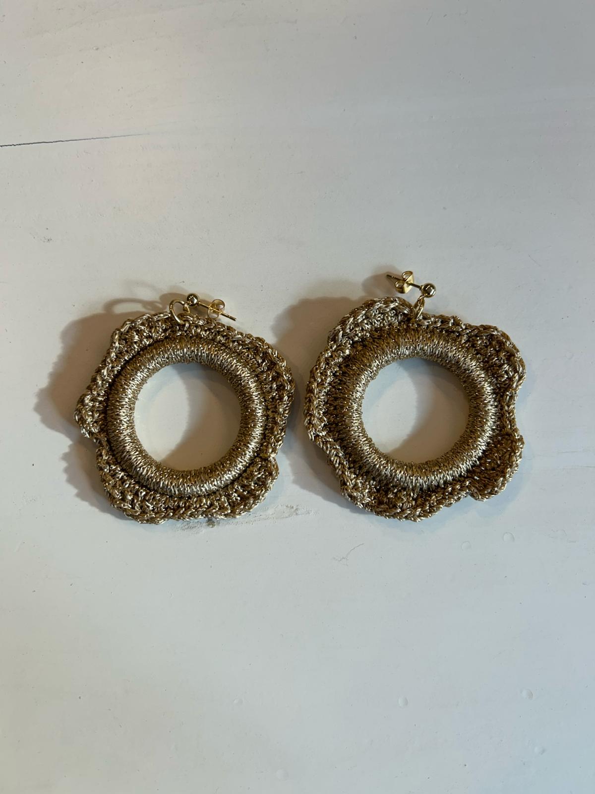 Gold loop Earrings