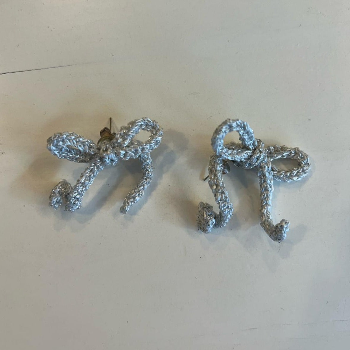 Bows Silver White	Earrings