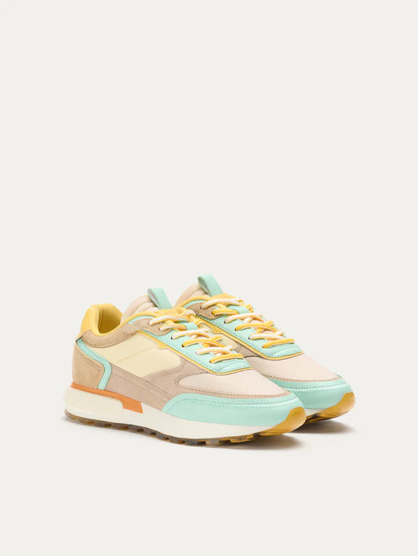 Arusha Sneakers