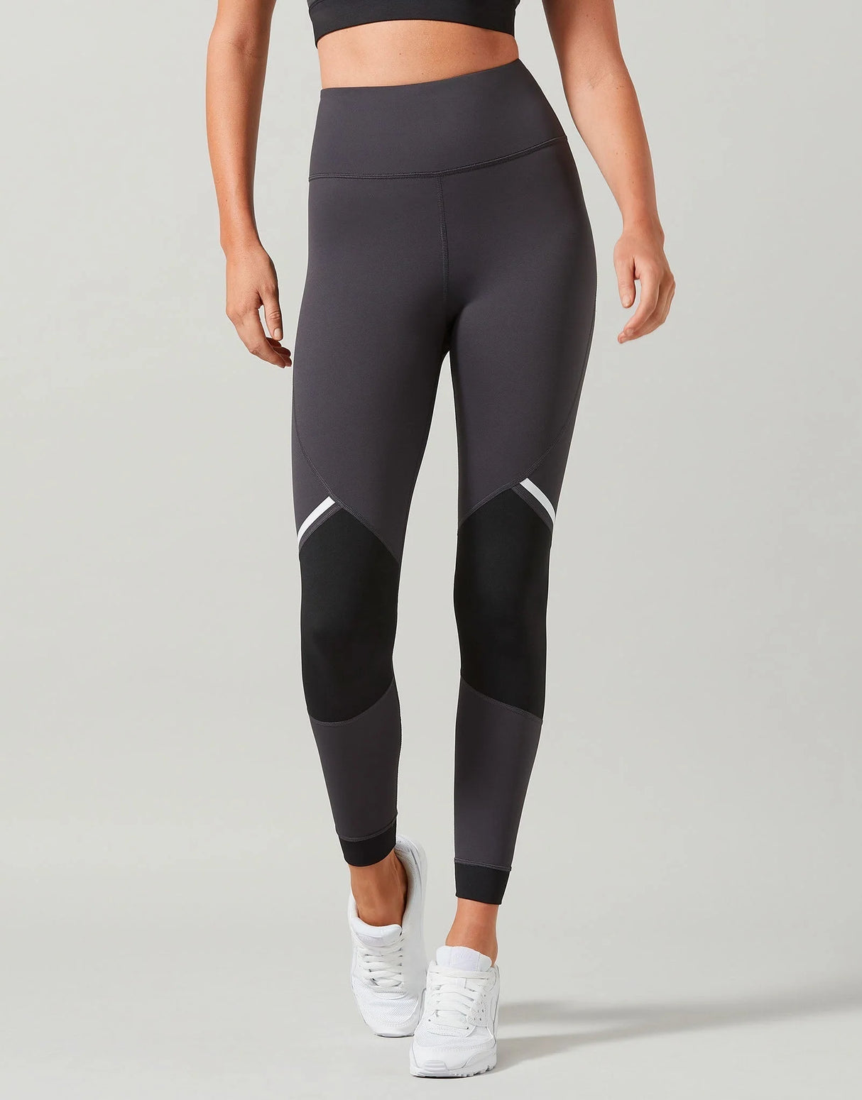 Carly-XR - Obsidian, Smoke Black & White