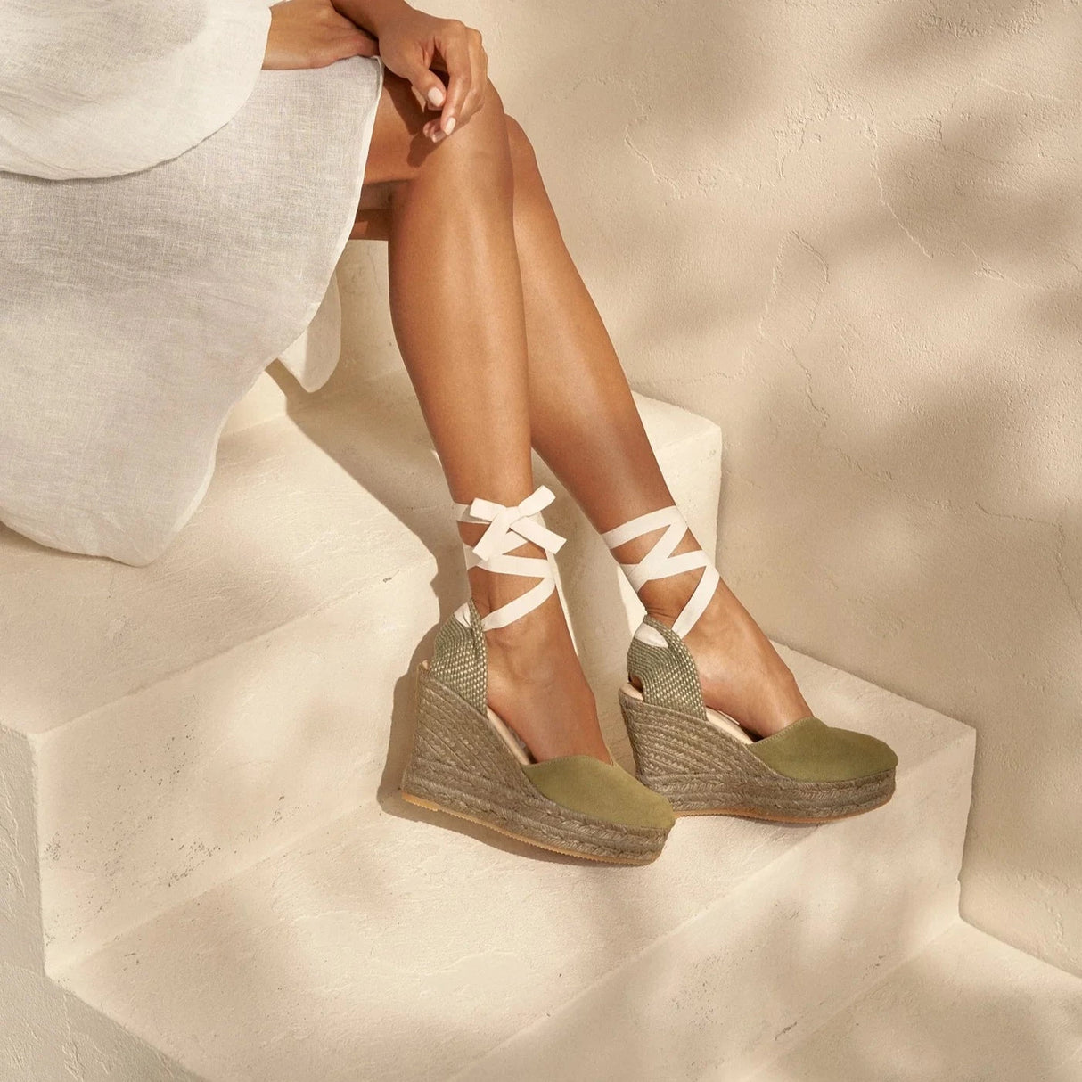 Soft Suede Heart-Shaped Wedge Espadrilles Hamptons Kaki Green On Tone
