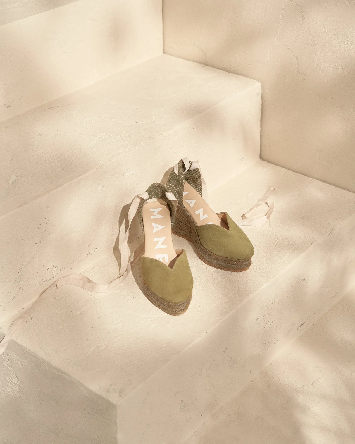 Soft Suede Heart-Shaped Wedge Espadrilles Hamptons Kaki Green On Tone