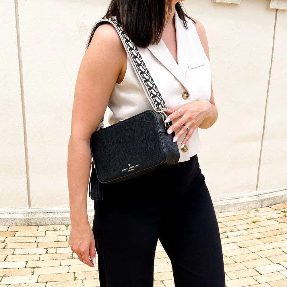 Margot Crossbody Bag Black Coach I Lifestyle